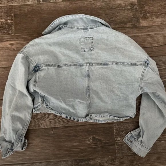 Abercrombie Light Jean Jacket - Picture 3 of 4